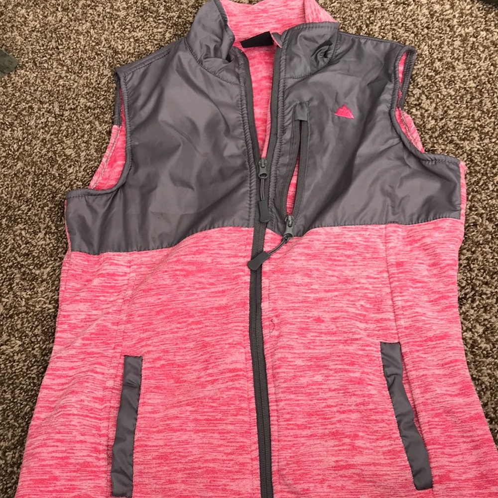 Athletic vest